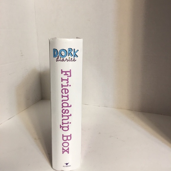 Dork Diaries Hidden Storage Book! - Picture 7 of 9